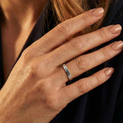 Graduation Engraved Womans Ring