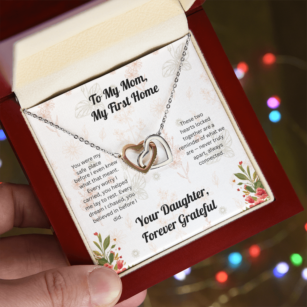 Interlocking Hearts necklace 4